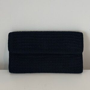 THE SAK knit hand crocheted wallet w/adjustable snap closure zipper pocket black